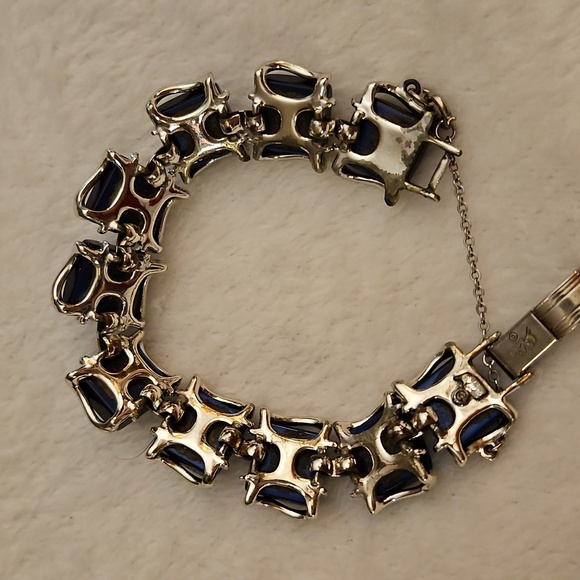 Vtg CORO 1940s Navy Blue Thermoset Moonglow Square Link Bracelet - Picture 6 of 7